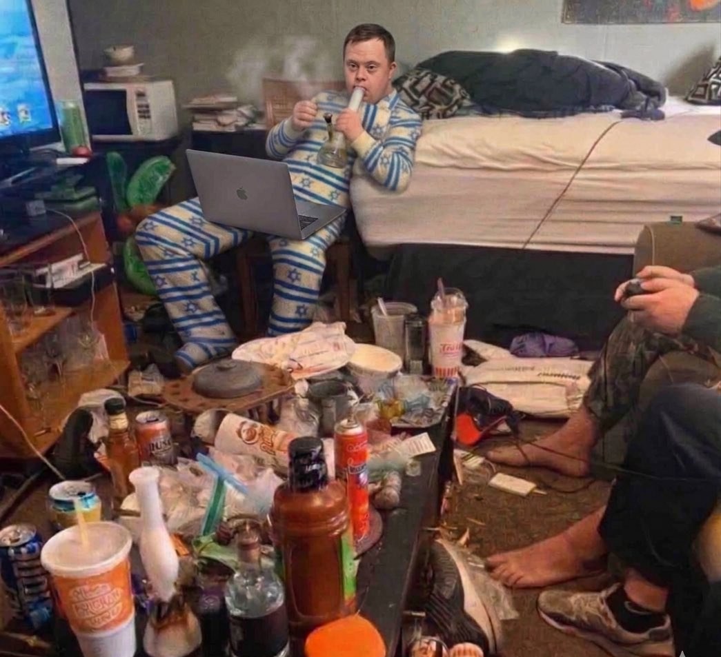 raw dogging the chart in star jammies. degen szn.